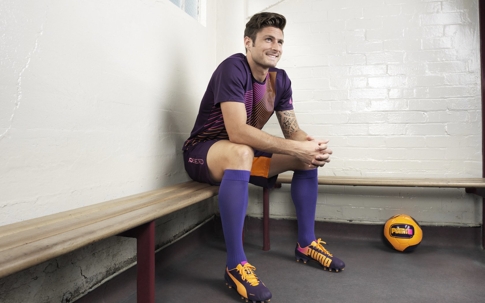 川崎前锋主帅放话：总决赛必胜马德里竞技，哈登冷笑回应